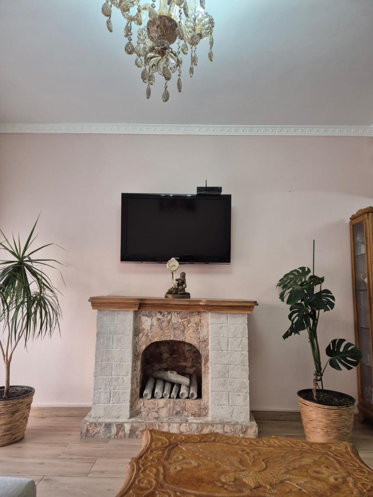 Apartamento De 3 Dormitorios Кембрилс Екстериор снимка